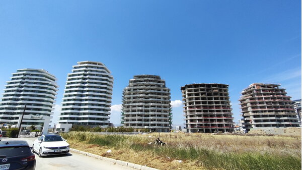 Sky Deluxia Life